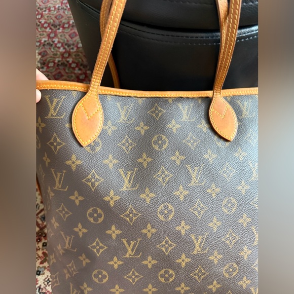 louis vuitton articles de voyage backpack Monogram Ikat Neverfull MM Rose Velours 1739603 FASHIONPHILE Signed with embossed lv initials Argile Articles De Voyage Denim